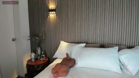 Alison  online show from 7, 11, 2025