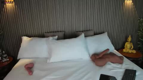 Alison  online show from 12, 11, 2025