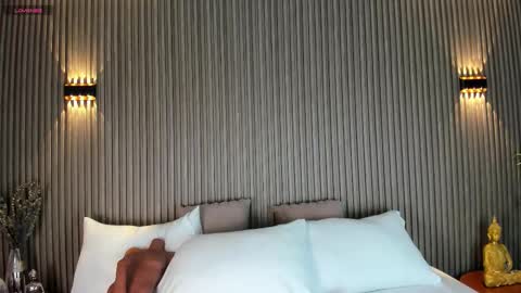 Alison  online show from 18, 11, 2025