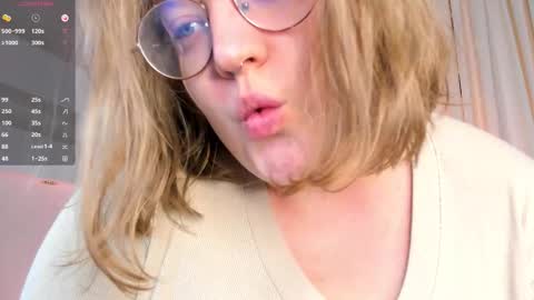 Snapshot of alissa_styles chatting on 16, 11, 2025 Alissa online show from 16, 11, 2025