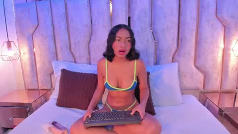 Snapshot of alisse_myers chatting on 1, 5, 2026 alisse_myers online show from 1, 5, 2026