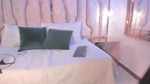 Snapshot of alisse_myers chatting on 11, 6, 2026 alisse_myers online show from 11, 6, 2026