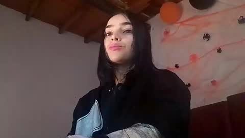 Alisson369  online show from 6, 11, 2025