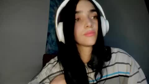 Snapshot of alisson369_ chatting on 4, 5, 2026 Alisson369 online show from 4, 5, 2026