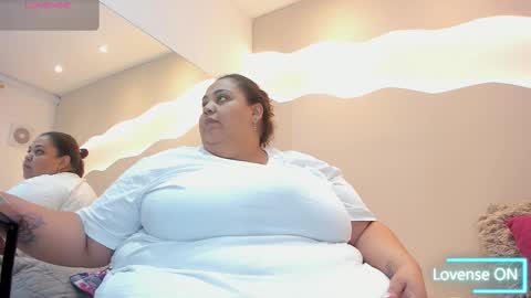 Snapshot of alisson_am chatting on 12, 10, 2025 Alisson online show from 12, 10, 2025
