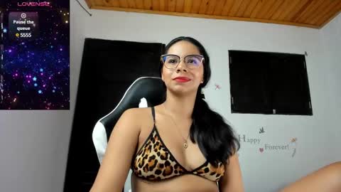 Snapshot of alisson_hoffman05 chatting on 3, 1, 2025 Alisson hoffman05 online show from 3, 1, 2025
