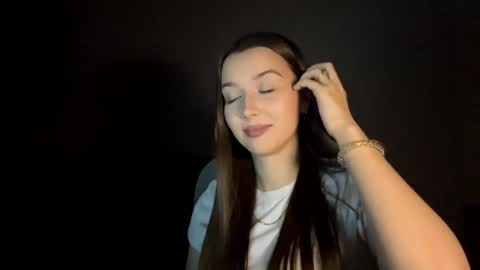 Annie online show from 28, 11, 2025