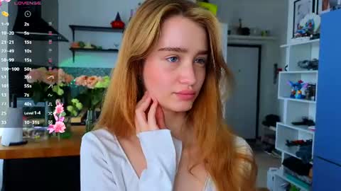 Snapshot of aliviawithlove chatting on 27, 7, 2026 Alivia online show from 27, 7, 2026