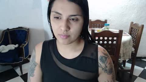 Snapshot of alix_beltran chatting on 12, 10, 2025 Alix online show from 12, 10, 2025