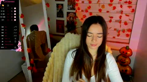 Snapshot of allana_dream chatting on 19, 10, 2025 Allana online show from 19, 10, 2025