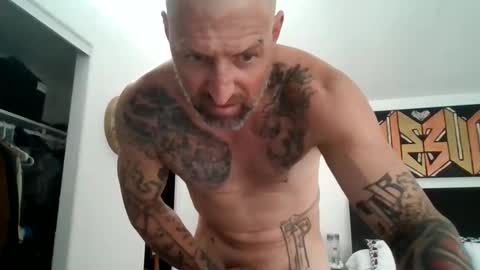 Snapshot of allaroundamazing13 chatting on 24, 5, 2026 allaroundamazing13 online show from 24, 5, 2026