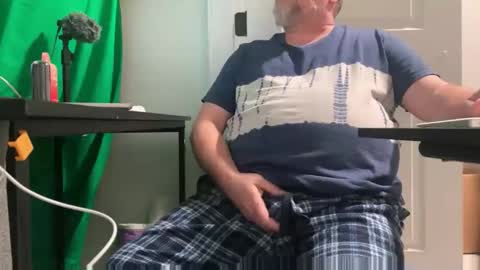 Allergictolove online show from 19, 1, 2025