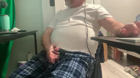 Allergictolove online show from 31, 1, 2025