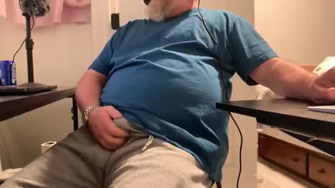 Allergictolove online show from 7, 3, 2026