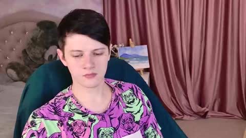 Snapshot of allert_ chatting on 24, 11, 2025 allert_ online show from 24, 11, 2025