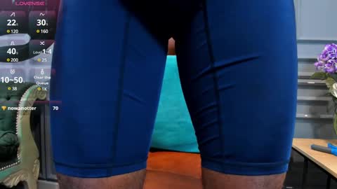 Snapshot of allessandrosantos chatting on 11, 2, 2025 Help me reach 100 likes online show from 11, 2, 2025