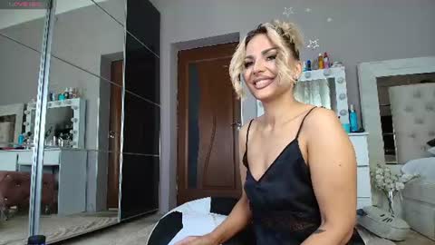 Snapshot of allesya23 chatting on 23, 6, 2026 onlyfansallesya23 online show from 23, 6, 2026