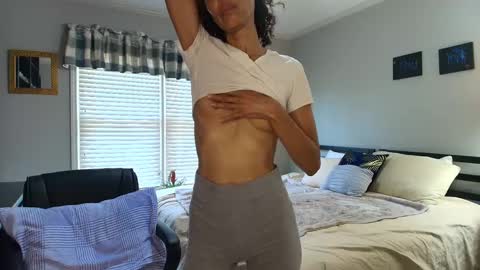 wishlist on bio online show from 22, 9, 2025