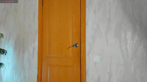 alli_aster online show from 5, 3, 2026