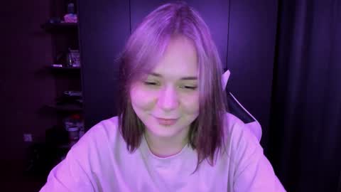 Snapshot of alli_zi chatting on 16, 11, 2025 Blair online show from 16, 11, 2025