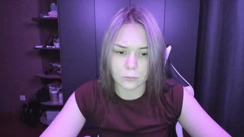 Snapshot of alli_zi chatting on 22, 11, 2025 Blair online show from 22, 11, 2025