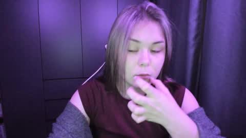 Snapshot of alli_zi chatting on 30, 11, 2025 Blair online show from 30, 11, 2025