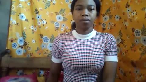 Snapshot of alliciax632770q chatting on 23, 4, 2026 alliciax632770q online show from 23, 4, 2026