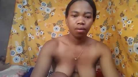 Snapshot of alliciax632770q chatting on 17, 5, 2026 alliciax632770q online show from 17, 5, 2026