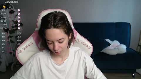 Snapshot of allie_hazie chatting on 14, 5, 2026 alice online show from 14, 5, 2026