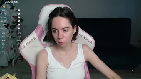 Snapshot of allie_hazie chatting on 20, 5, 2026 alice online show from 20, 5, 2026
