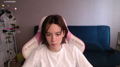 Snapshot of allie_hazie chatting on 27, 5, 2026 alice online show from 27, 5, 2026