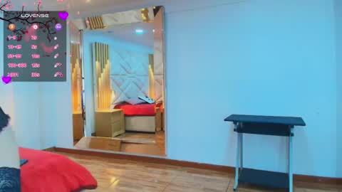 Aliie  online show from 26, 11, 2025