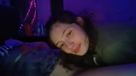 Snapshot of allie_winters18 chatting on 23, 4, 2026 Allie Winters online show from 23, 4, 2026