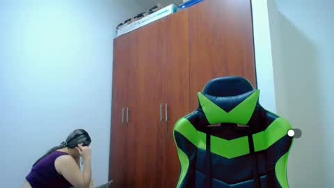 Snapshot of allison_baby_2416 chatting on 12, 12, 2024 Alisson online show from 12, 12, 2024