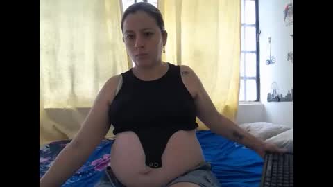 Snapshot of allison_baby_2416 chatting on 11, 4, 2026 Alisson online show from 11, 4, 2026