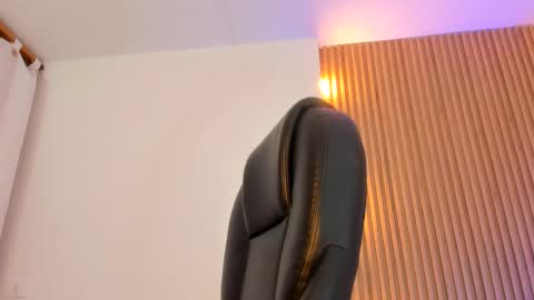 allison_fosther online show from 6, 3, 2026