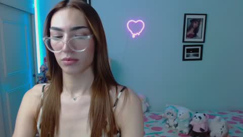 Snapshot of allisonblossom chatting on 26, 1, 2025 online show from 26, 1, 2025