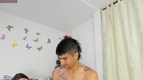 Snapshot of allisonjustingb chatting on 4, 12, 2024 AllisonJustin online show from 4, 12, 2024