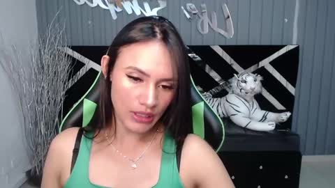 Snapshot of allisson_a chatting on 21, 1, 2025 Allisson online show from 21, 1, 2025