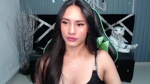 Snapshot of allisson_a chatting on 23, 1, 2025 Allisson online show from 23, 1, 2025