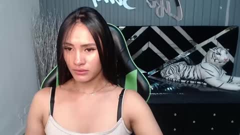 Snapshot of allisson_a chatting on 4, 2, 2025 Allisson online show from 4, 2, 2025