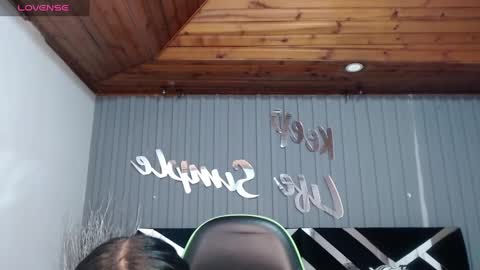 Snapshot of allisson_a chatting on 9, 3, 2025 Allisson online show from 9, 3, 2025