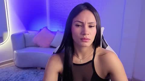 Snapshot of allisson_a chatting on 19, 11, 2025 Allisson online show from 19, 11, 2025