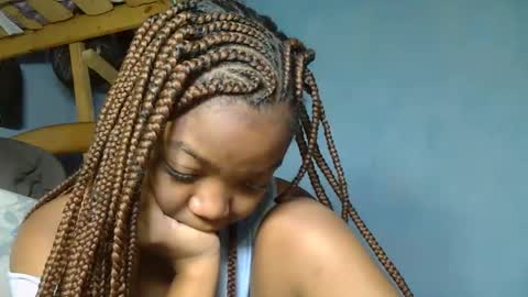 allizida01 online show from 21, 11, 2025