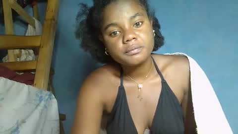 allizida01 online show from 23, 11, 2025