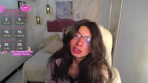 Snapshot of alllyson_ chatting on 4, 11, 2025 alison online show from 4, 11, 2025