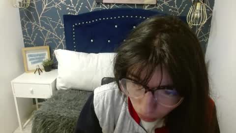 Snapshot of alllyson_ chatting on 2, 6, 2026 alison online show from 2, 6, 2026