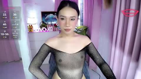 Snapshot of alluring_mj chatting on 19, 5, 2026 mj online show from 19, 5, 2026
