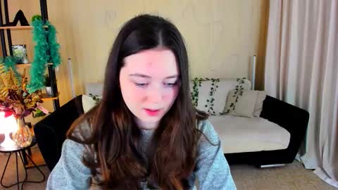 alluringeyess online show from 3, 12, 2025