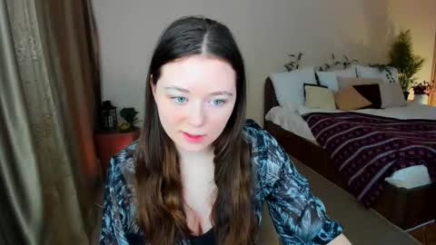 alluringeyess online show from 5, 2, 2026